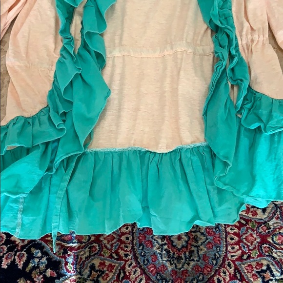 Cute ruffle jacket - Picture 4 of 5